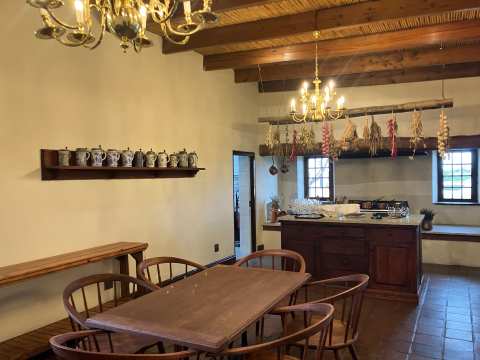 Vergenoegd Löw Homestead Tasting Room — photo 4