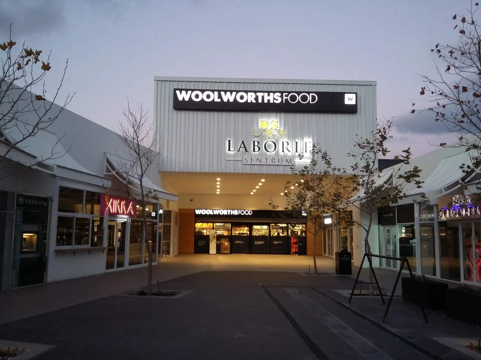 Woolworths Laborie Centre — photo 1
