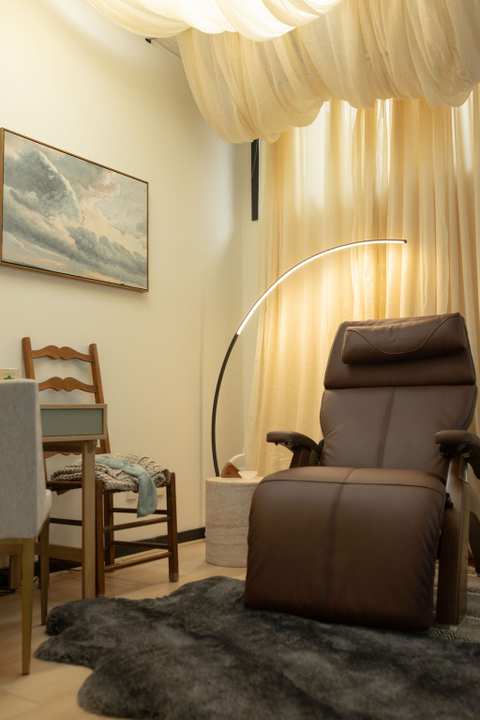 Higher Ground Psychotherapy & Ketamine Studio — photo 2
