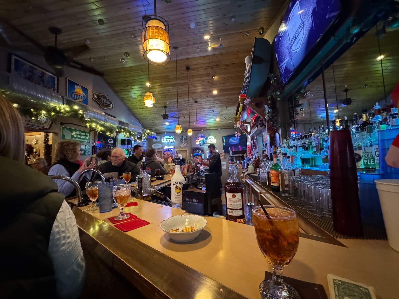 The Olde Cedar Inn — photo 1