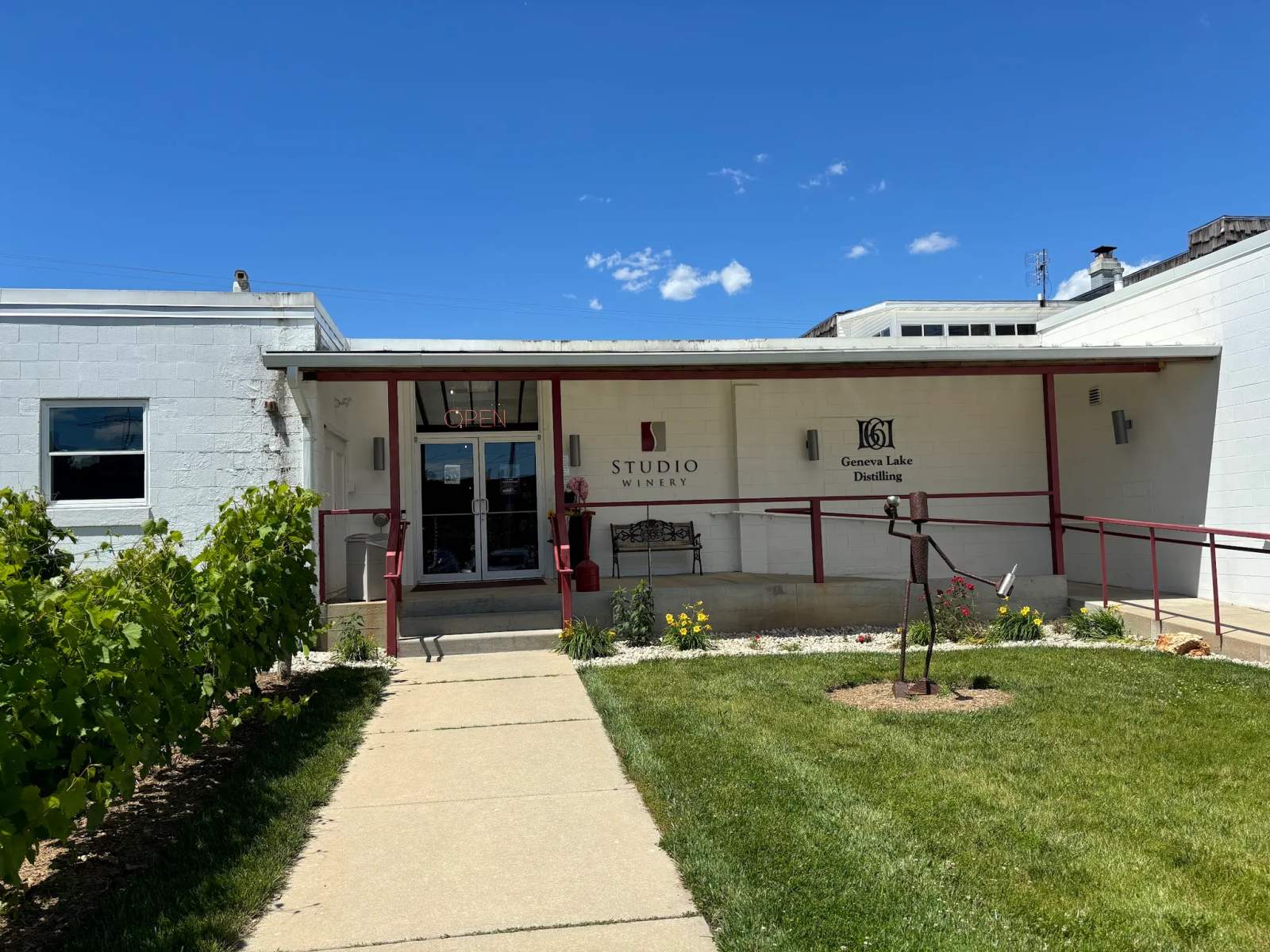 Geneva Lake Distilling + Winery — photo 2