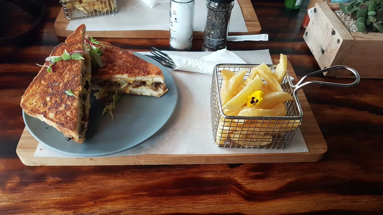The Richmond Studio Cafe — photo 2
