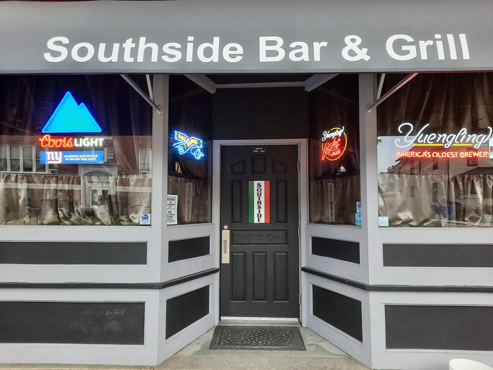 Southside Bar, Grill & Pool Room — photo 1