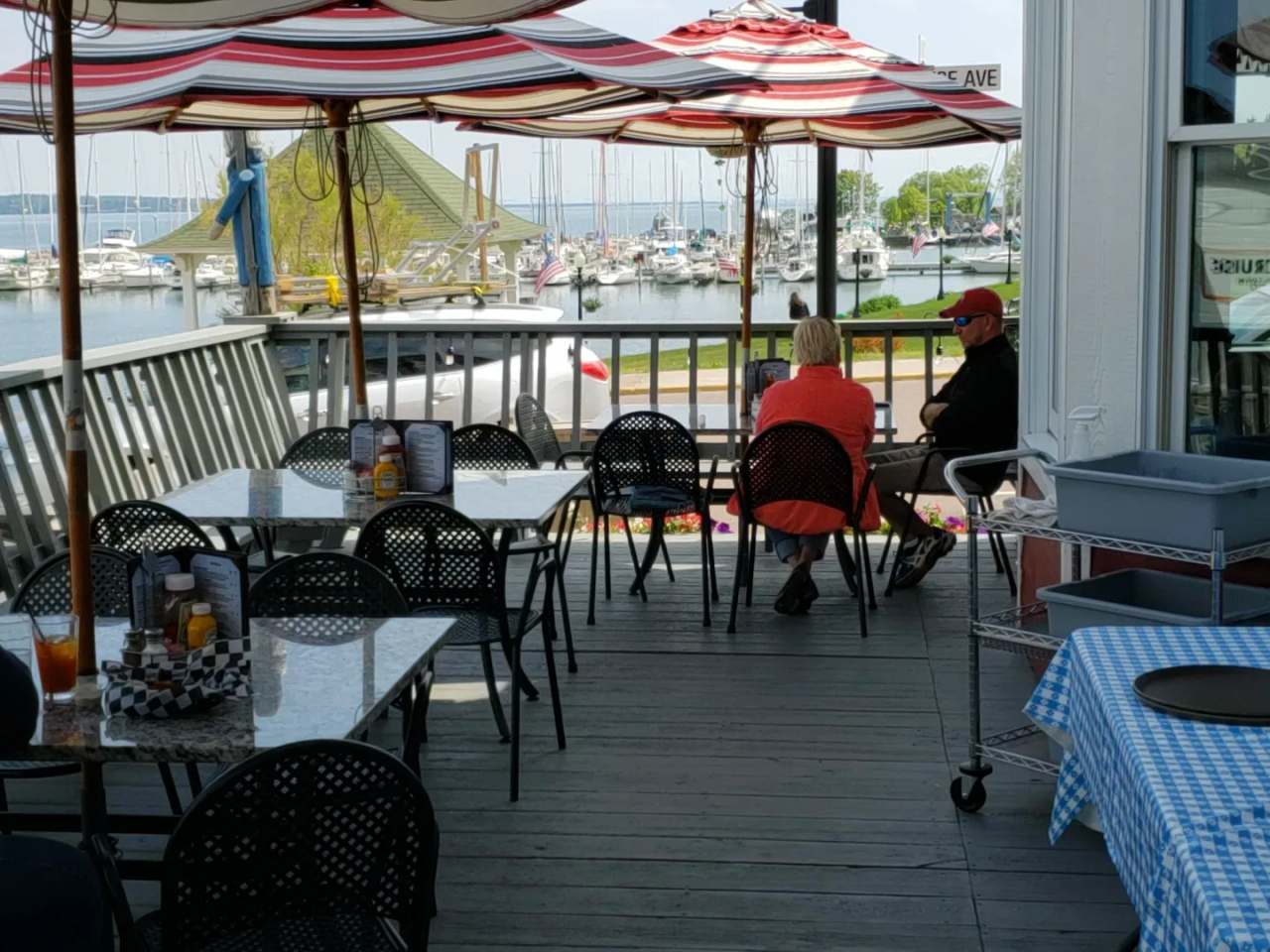 Pier Plaza Restaurant — photo 1