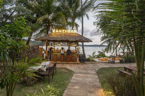 Zanzii Bar Beach Club by Tolani Resort Koh Kood — photo 4