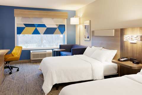 Holiday Inn Express & Suites Port Washington, an IHG Hotel — photo 2
