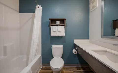 WoodSpring Suites Milwaukee - Menomonee Falls — photo 3