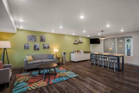 WoodSpring Suites Milwaukee - Menomonee Falls — photo 4
