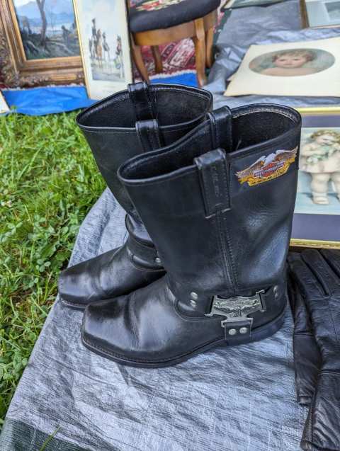 The Woodbury Flea Market — photo 3