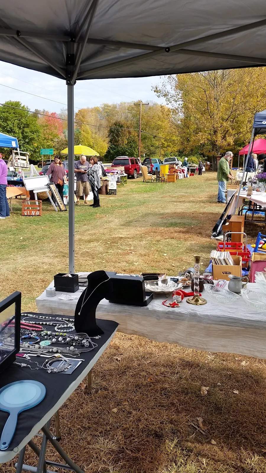 The Woodbury Flea Market — photo 1