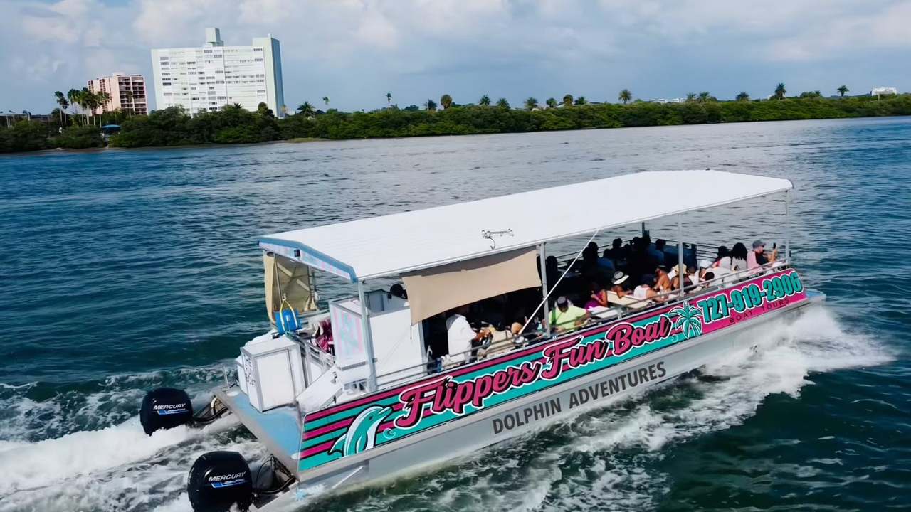 Flippers Fun Boat — photo 1