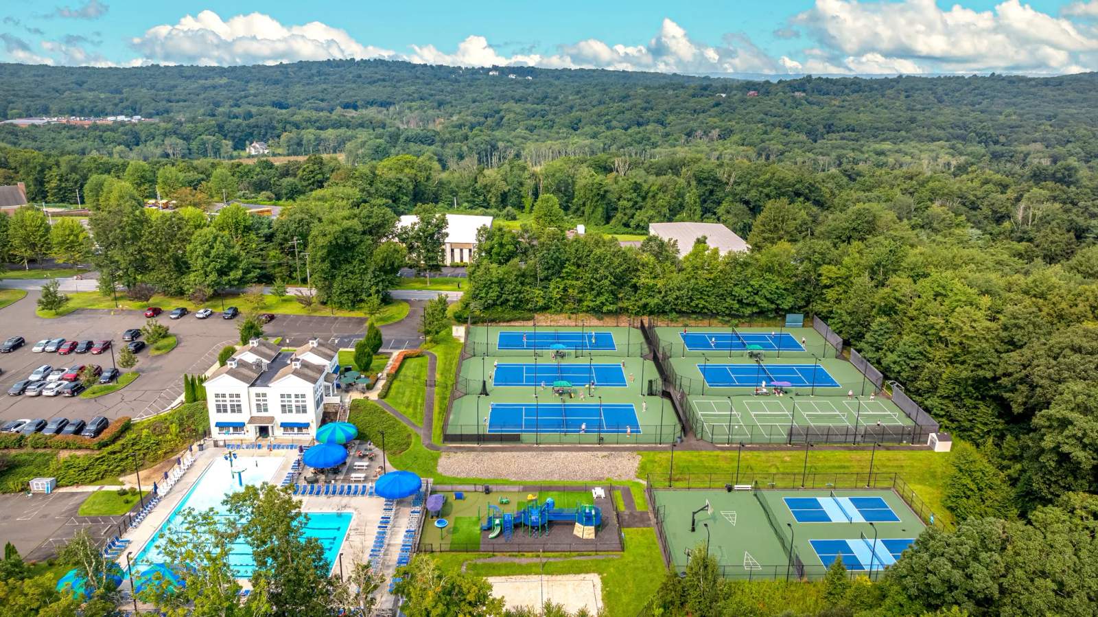 Edgewood Swim and Racquet Club — photo 1