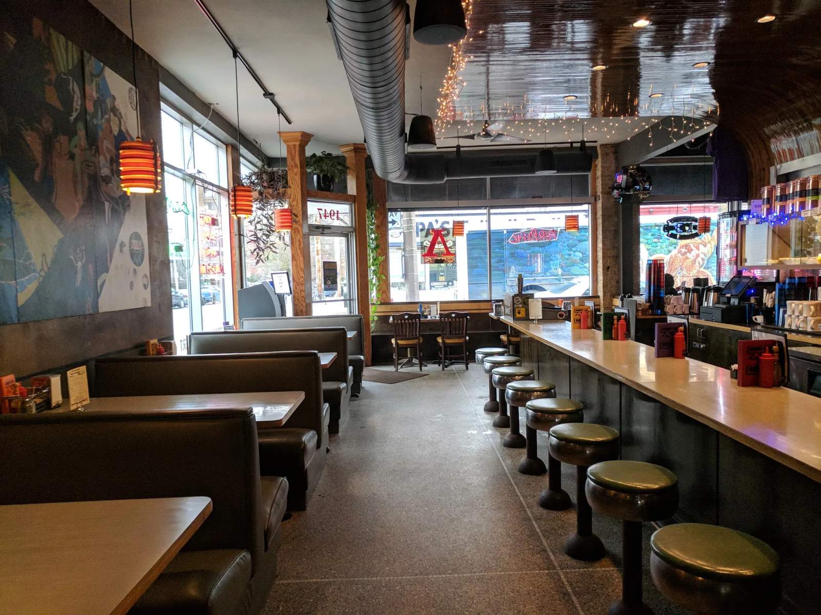 Comet Cafe — photo 1