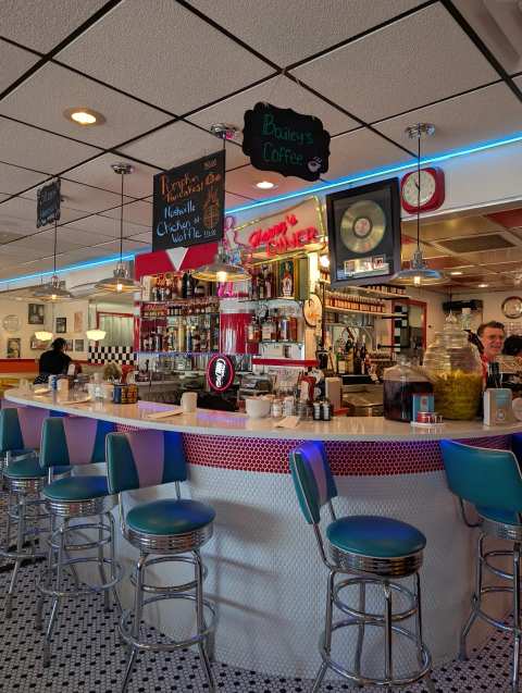 Harry's Diner — photo 3