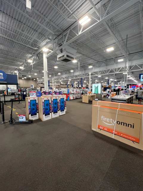 Best Buy — photo 2
