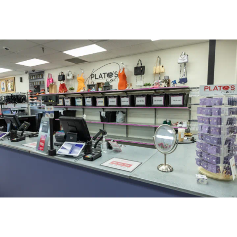 Plato's Closet Greenfield — photo 3