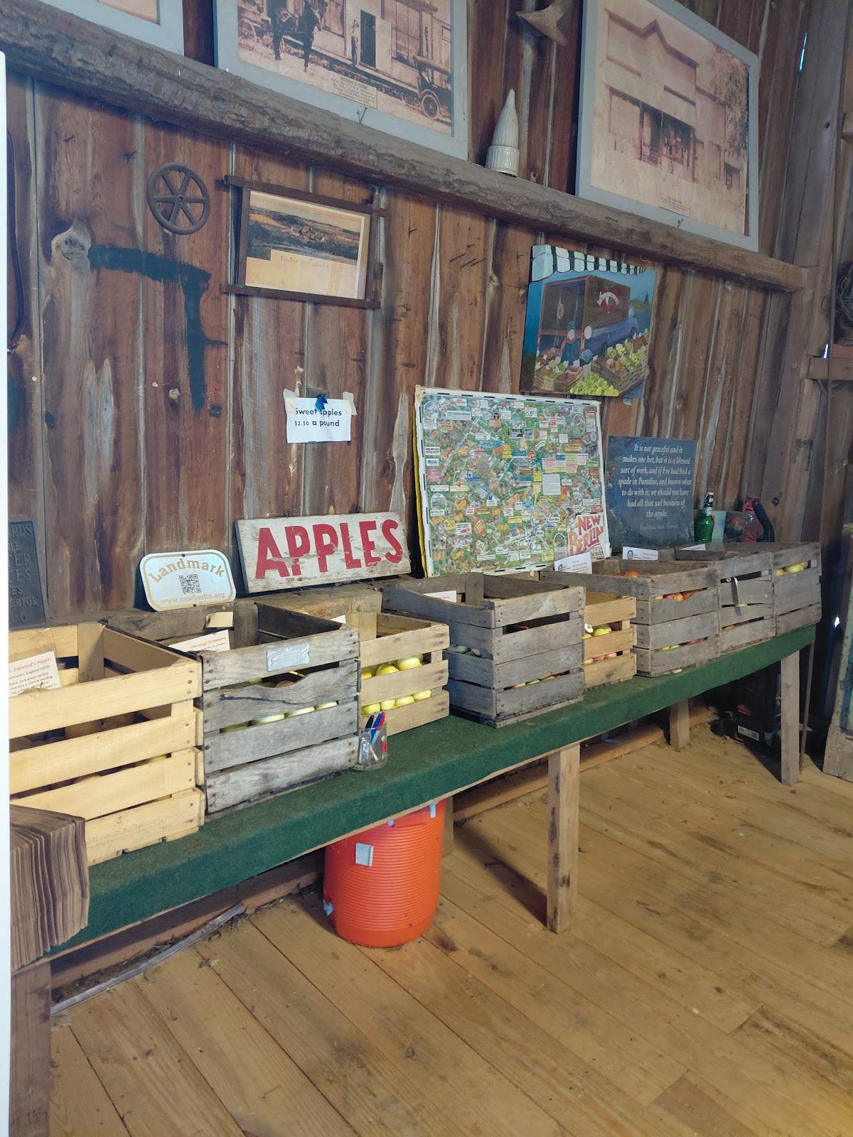 Weston's Antique Apples — photo 1