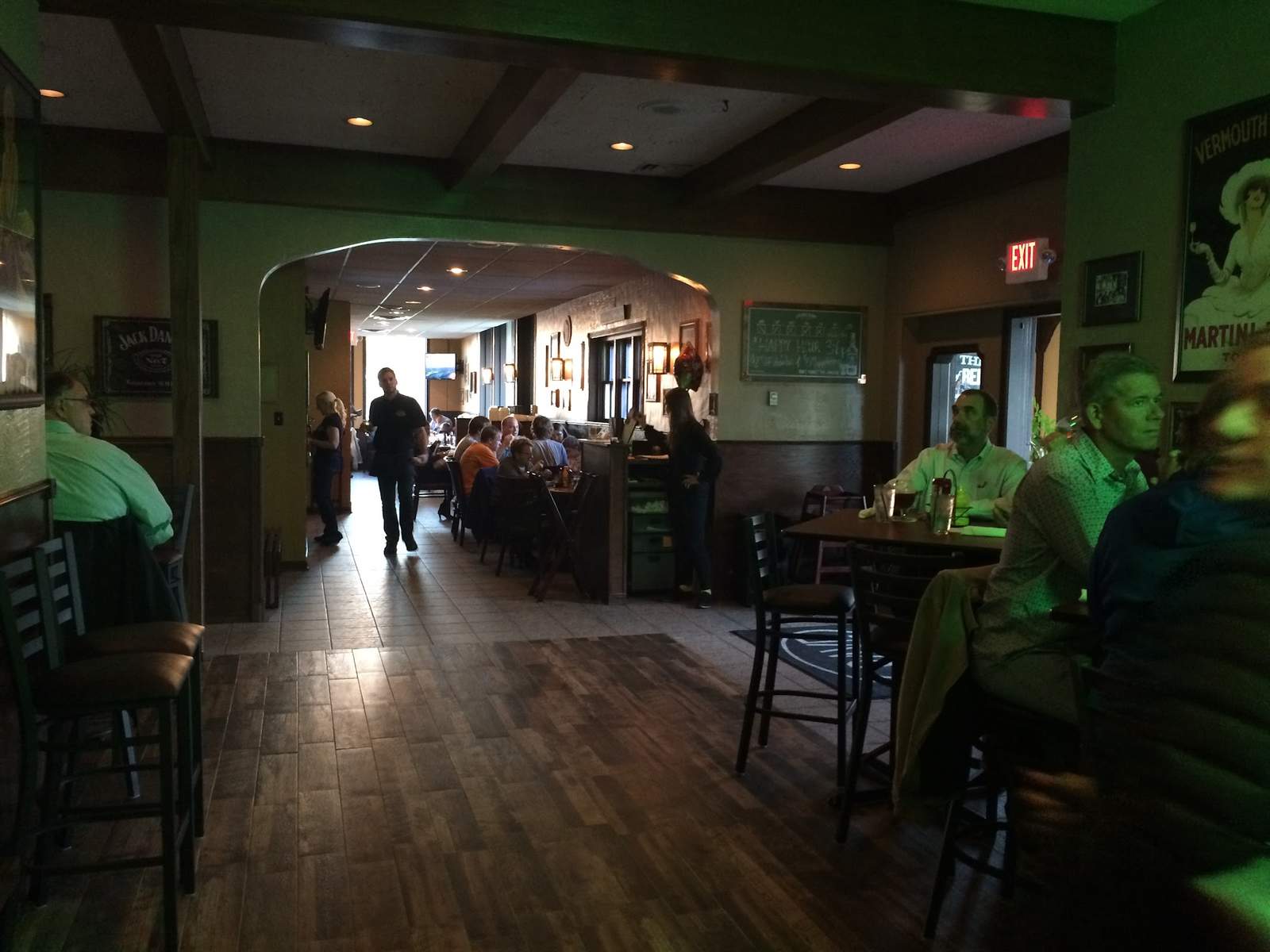 Crave Bar and Food — photo 1