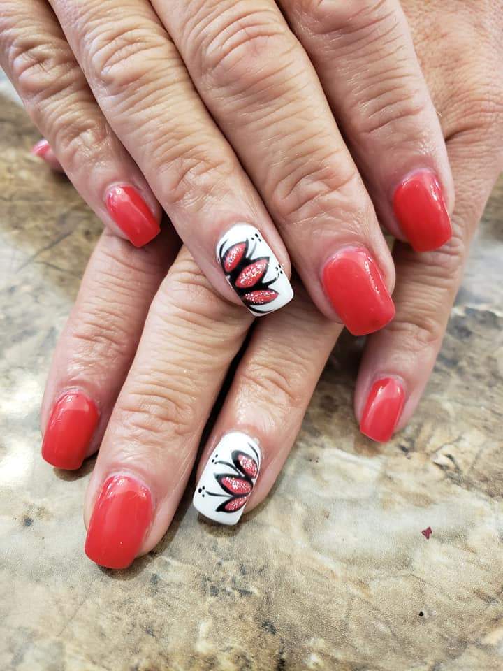 Nail Essentials — photo 3