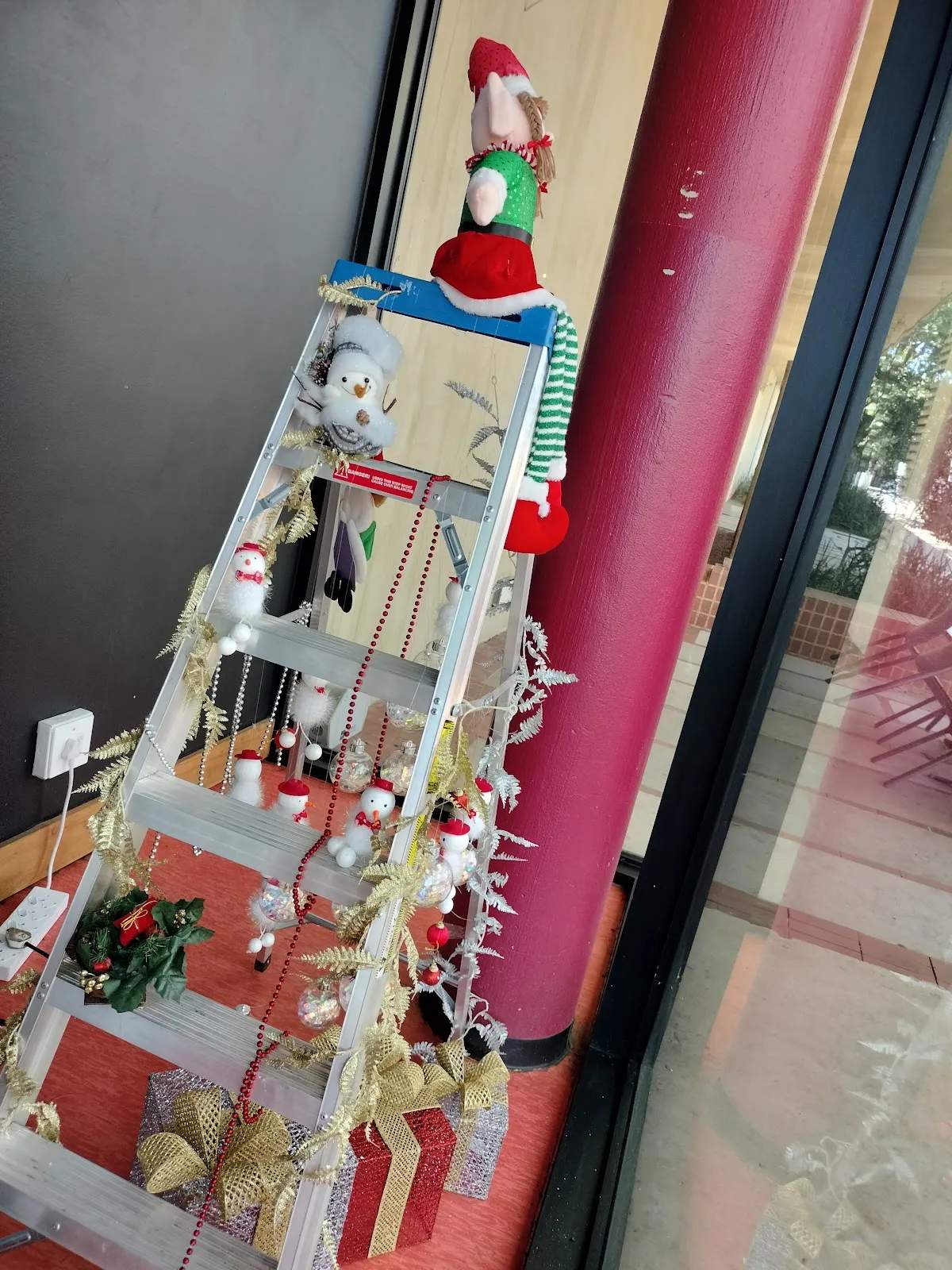 Truth Cafe — photo 1
