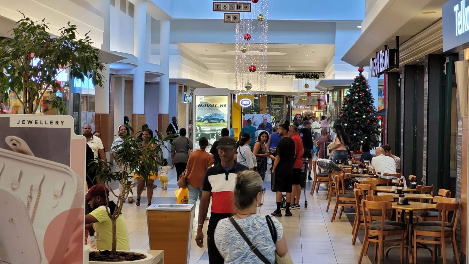Paarl Mall — photo 3