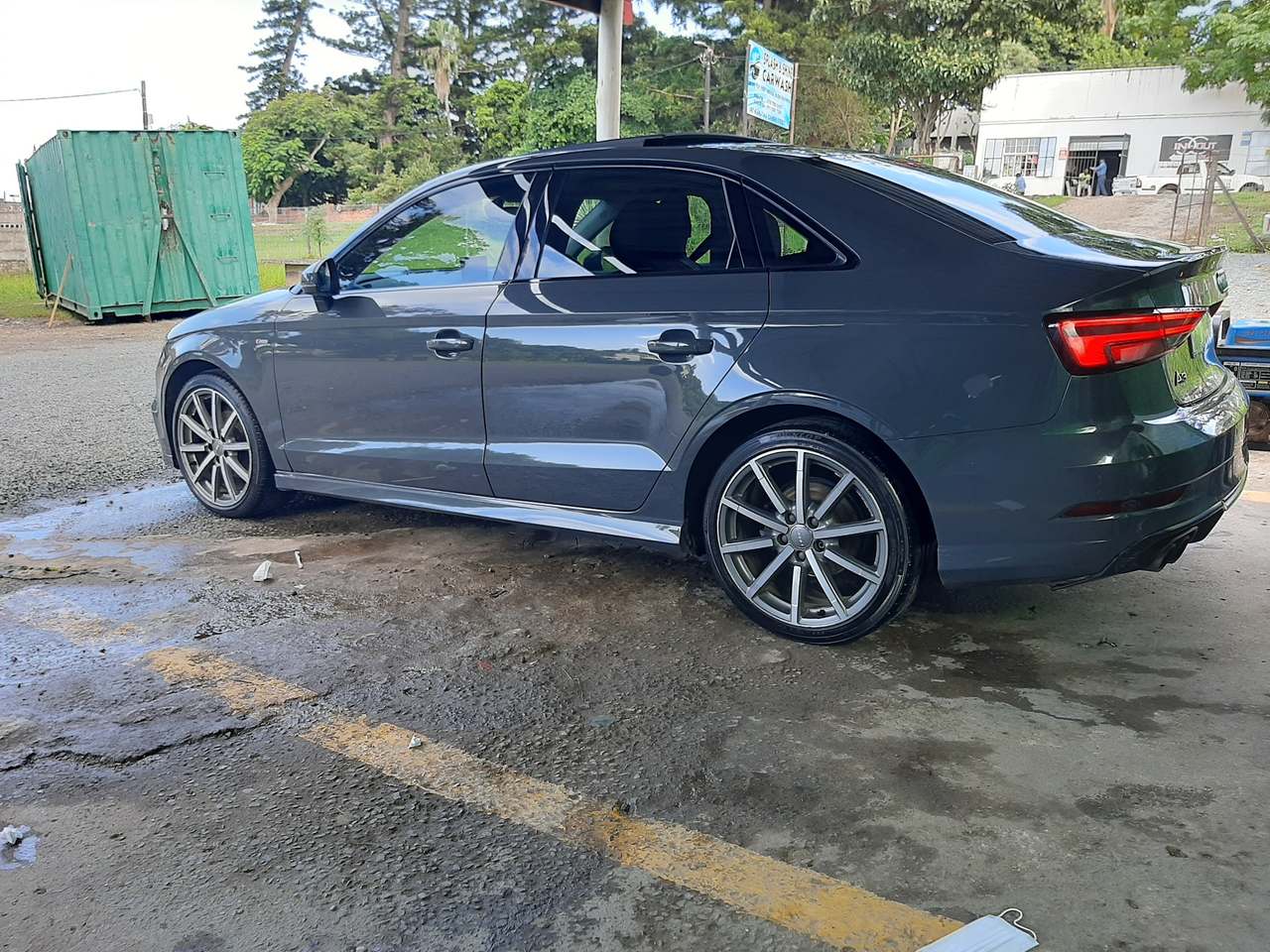 Splash & Shine Carwash — photo 4