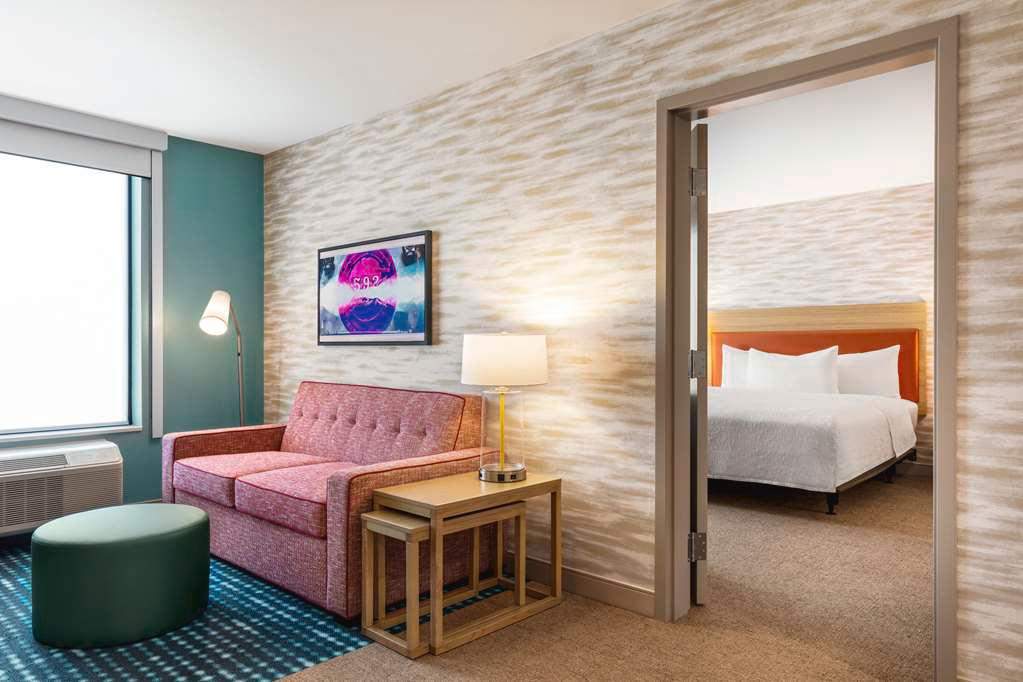 Home2 Suites by Hilton Milwaukee West — photo 2