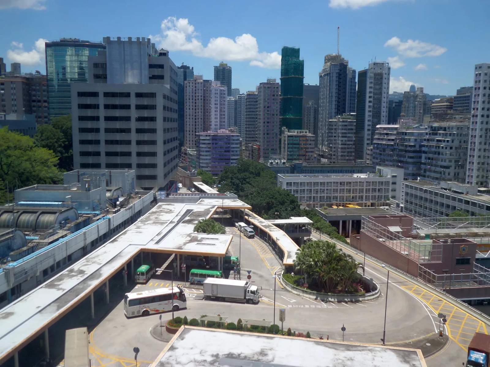 Hong Kong And Kowloon Chiu Chow Public Association Secondary School — photo 3