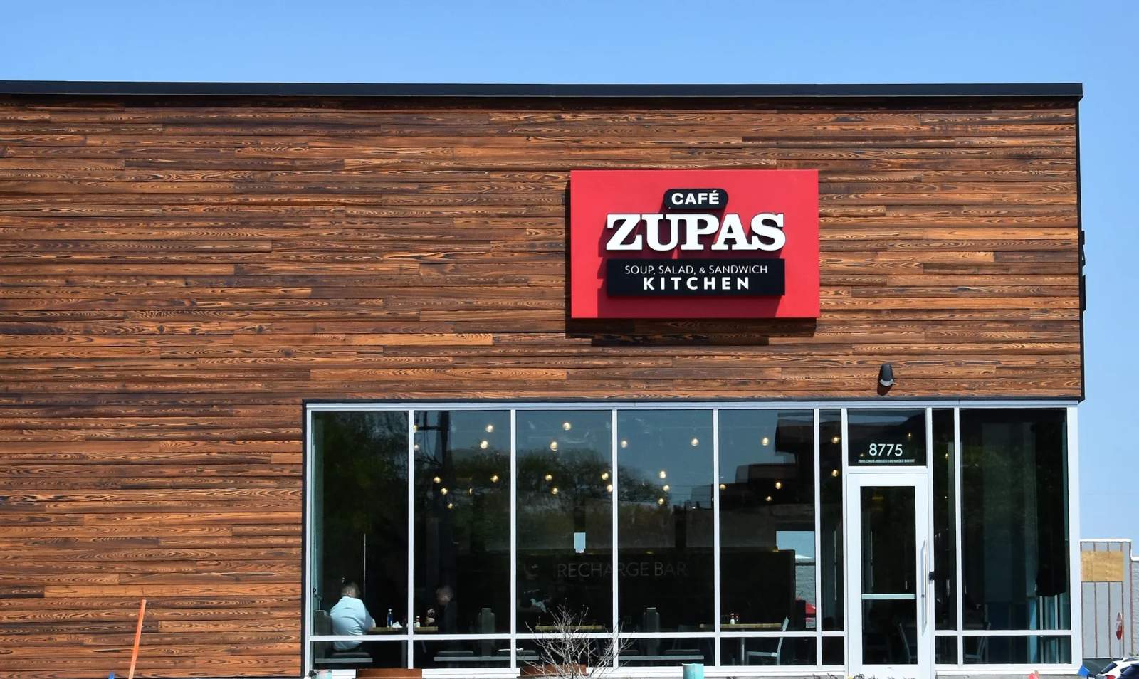 Cafe Zupas — photo 1