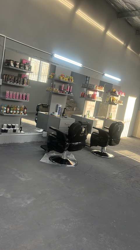 Billu hairdresser — photo 3