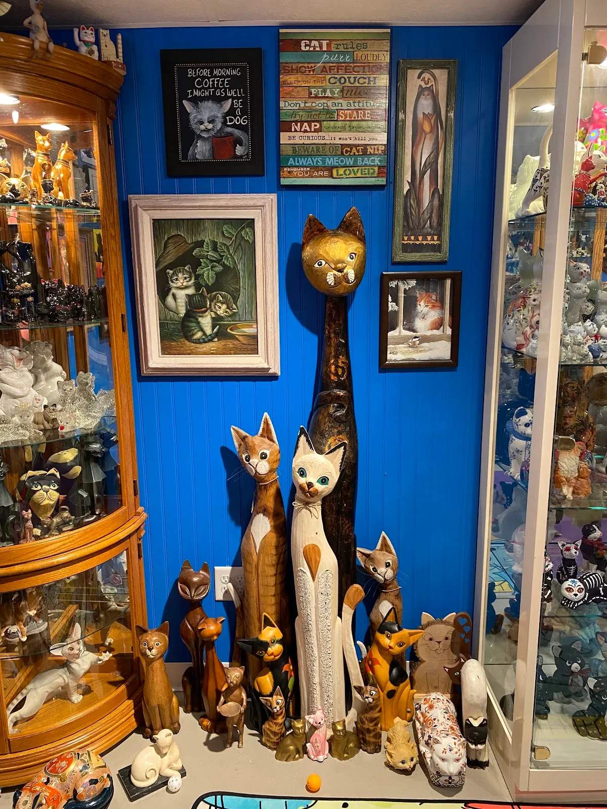Redner's Rescued Cat Figurine Mewseum — photo 1