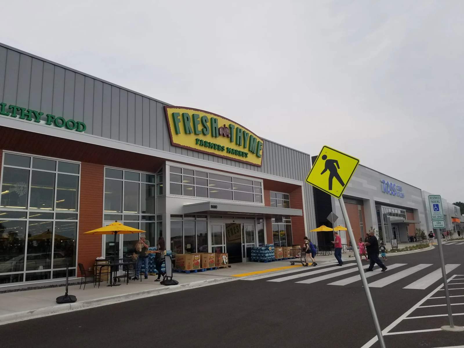 Fresh Thyme Market — photo 1