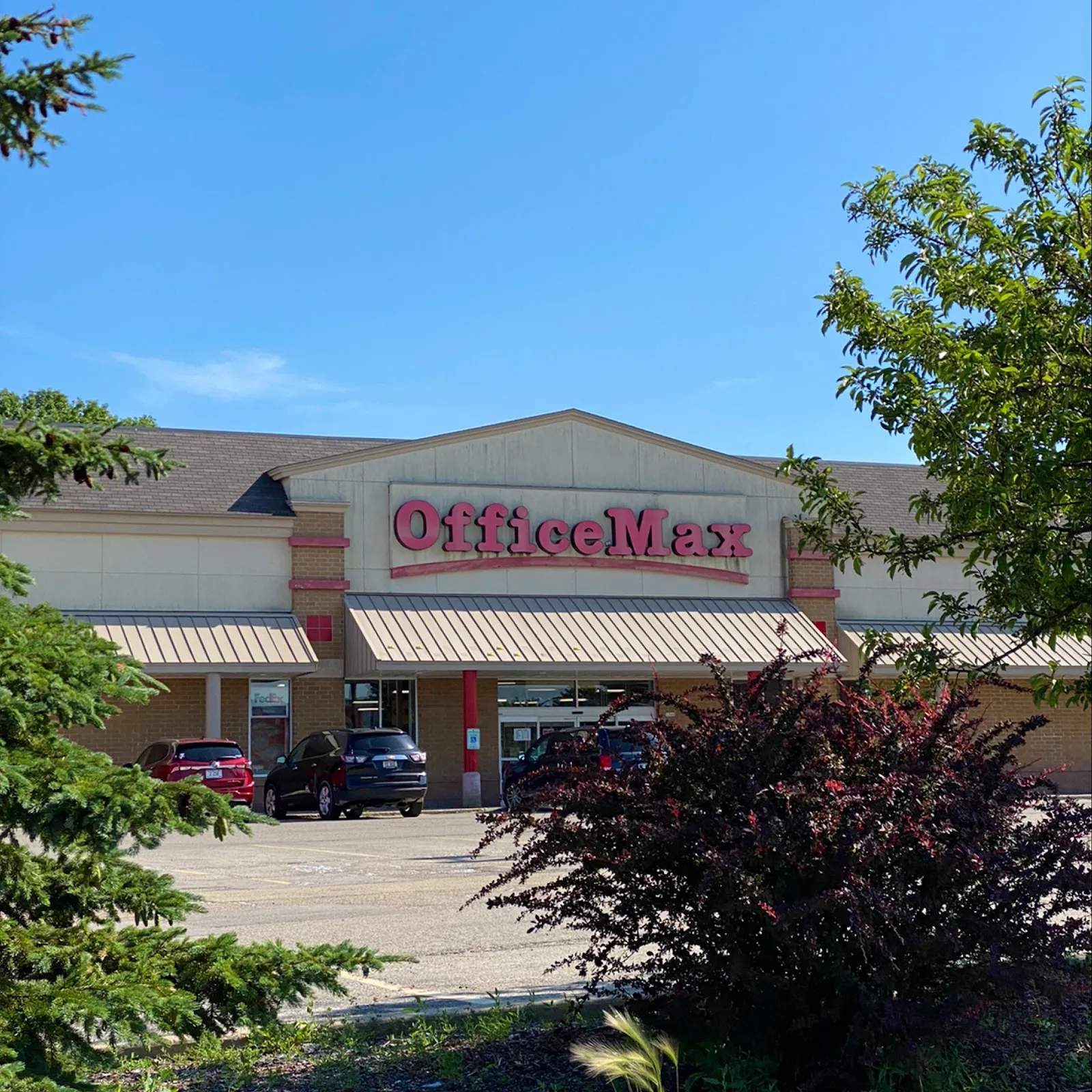 OfficeMax — photo 1