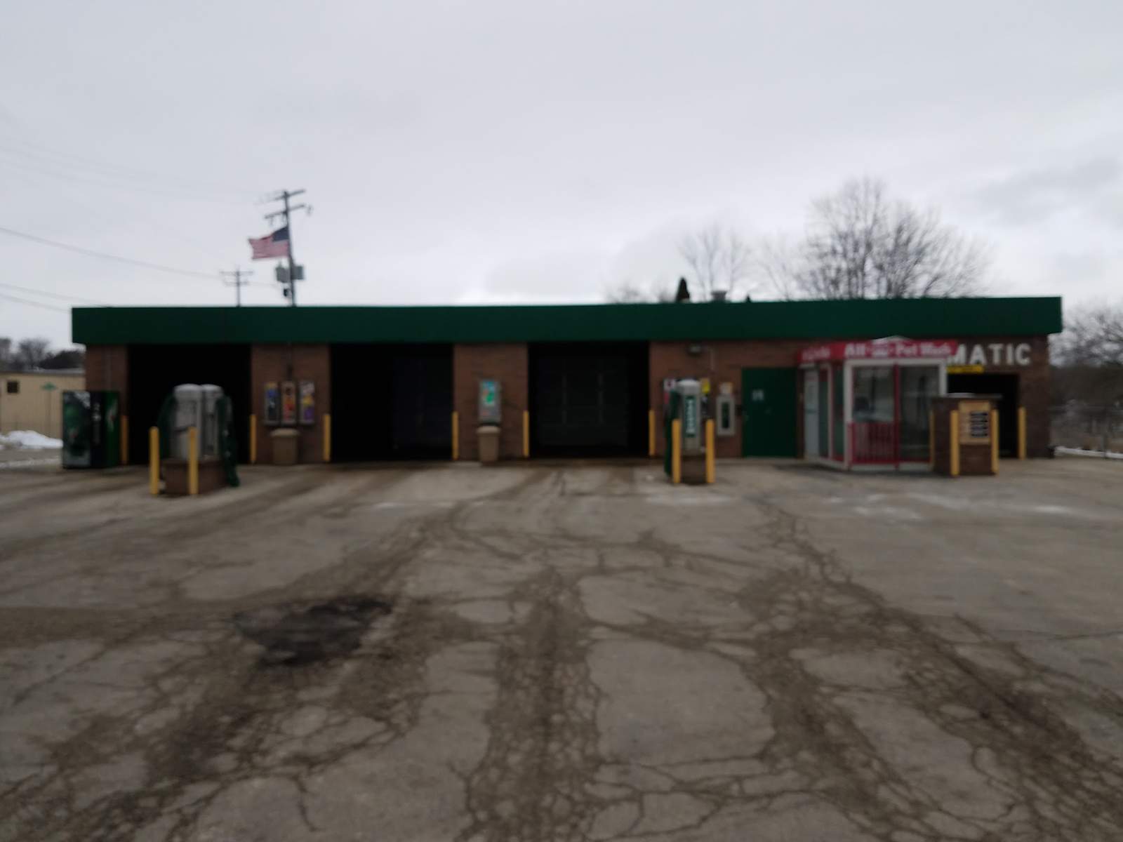 Port Auto Wash & Pet Wash (Self-Serve Car Wash) — photo 2