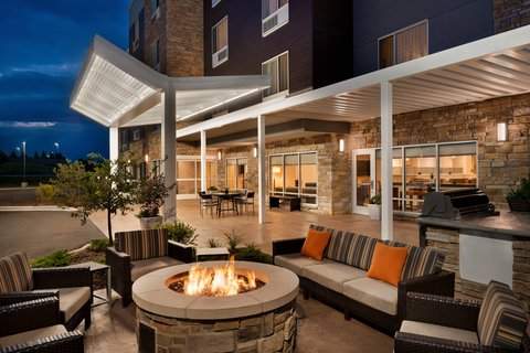 TownePlace Suites by Marriott Milwaukee Grafton — photo 10