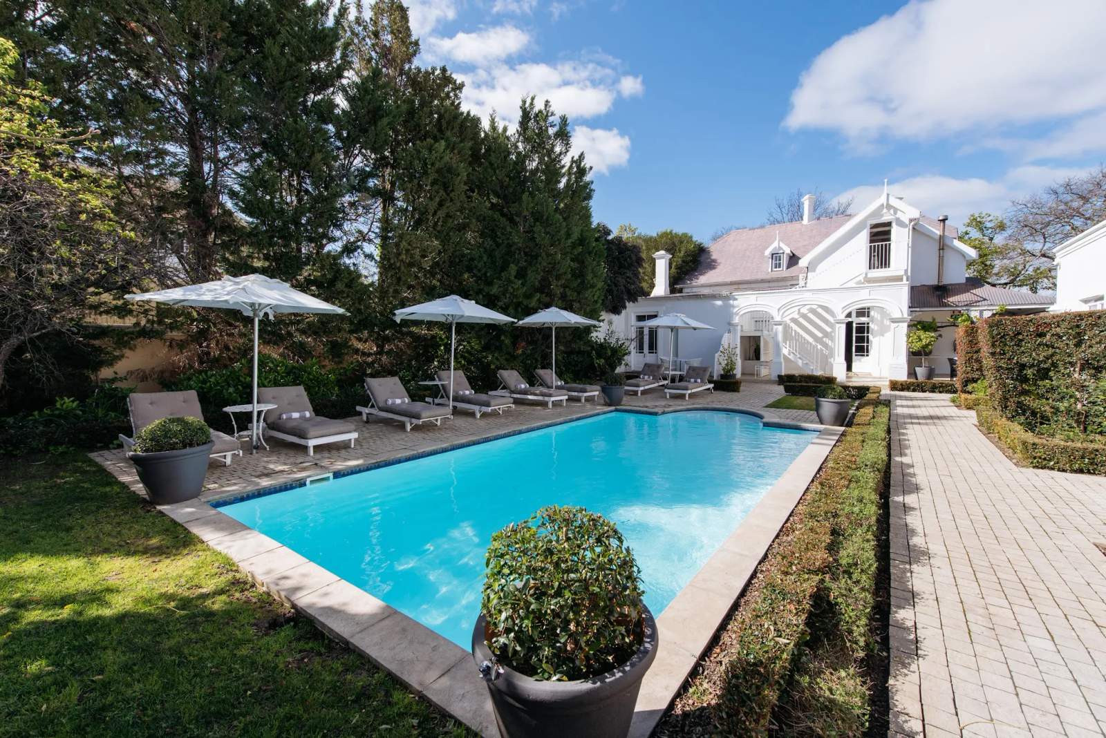 River Manor Boutique Hotel — photo 3