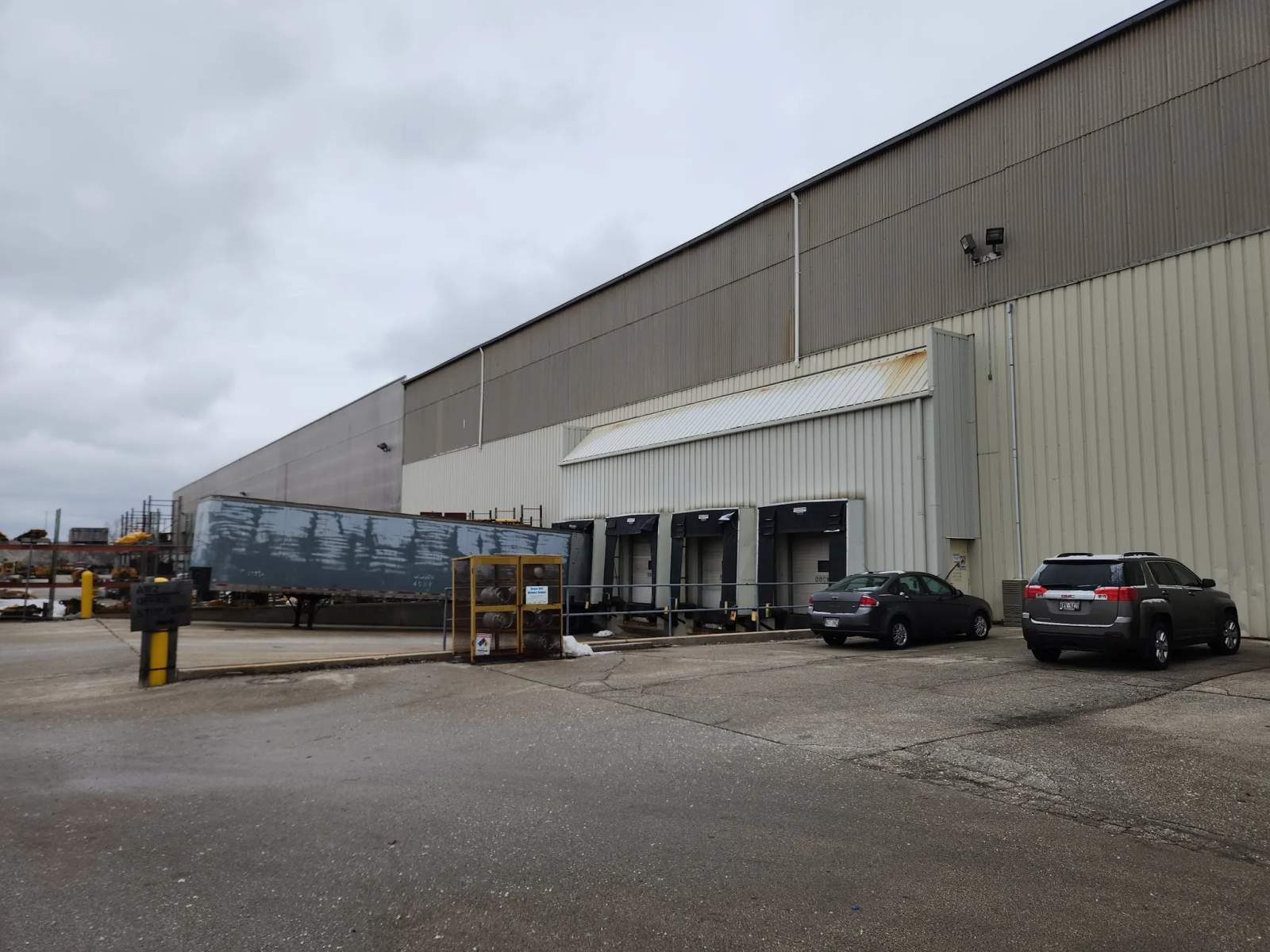 AW2 Fulfillment, Warehouse, Distribution and Crating, Milwaukee — photo 3
