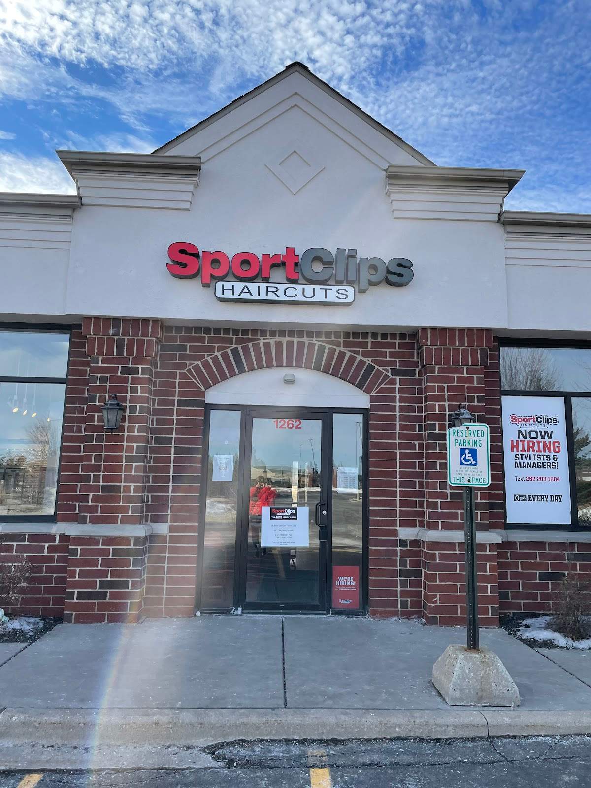 Sport Clips Haircuts of Grafton - Port Washington Rd. — photo 3