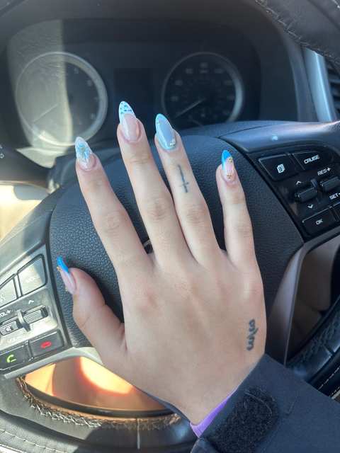 Gloss Nails — photo 4