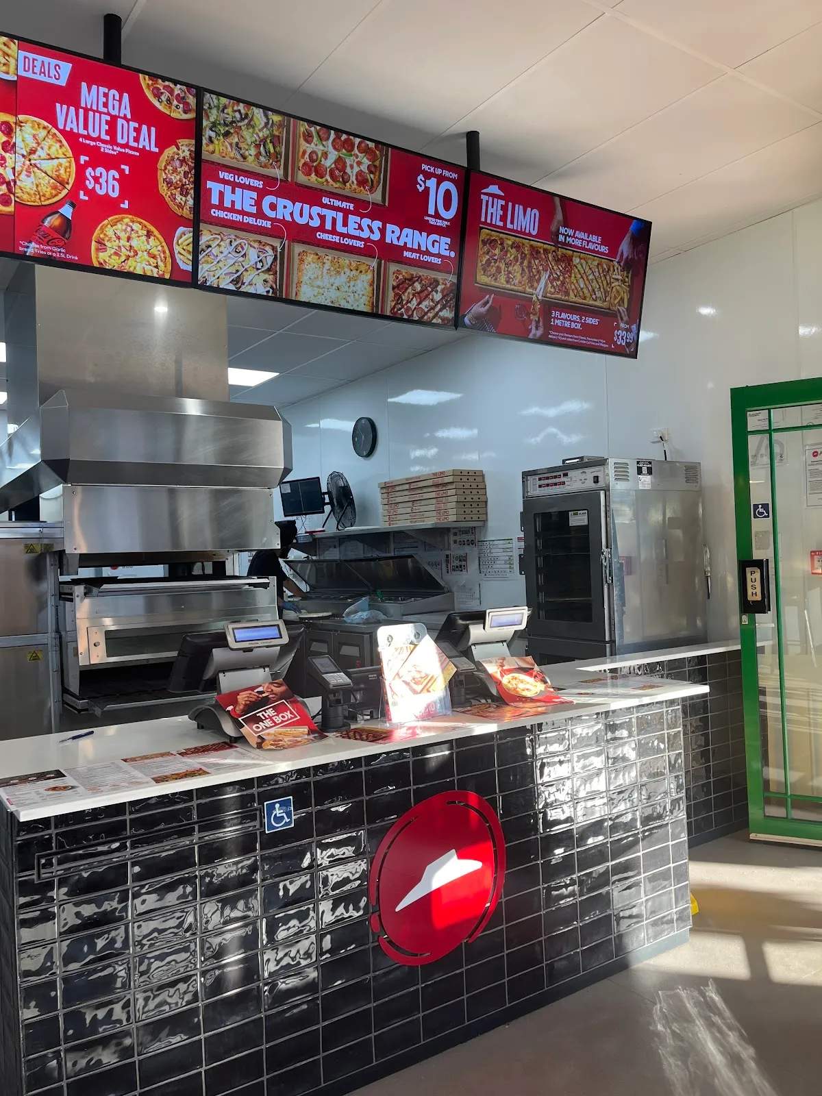 Pizza Hut — photo 3