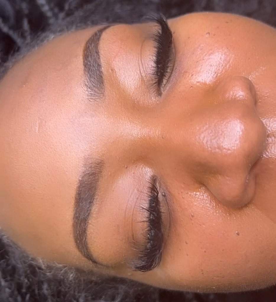 Divine Lash & Beauty Bar — photo 2