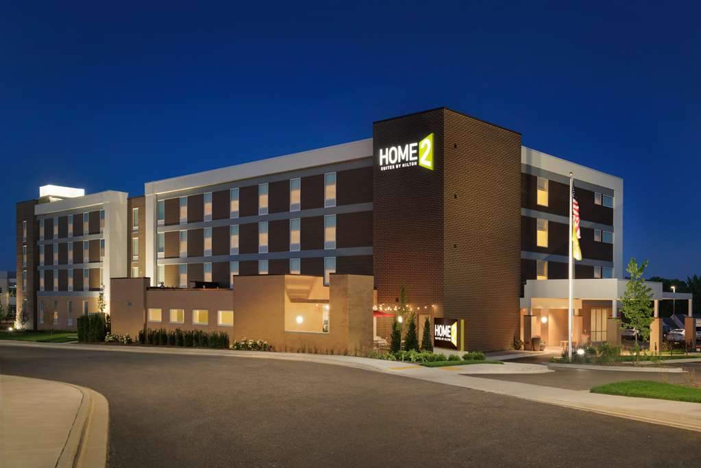 Home2 Suites by Hilton Menomonee Falls Milwaukee — photo 1