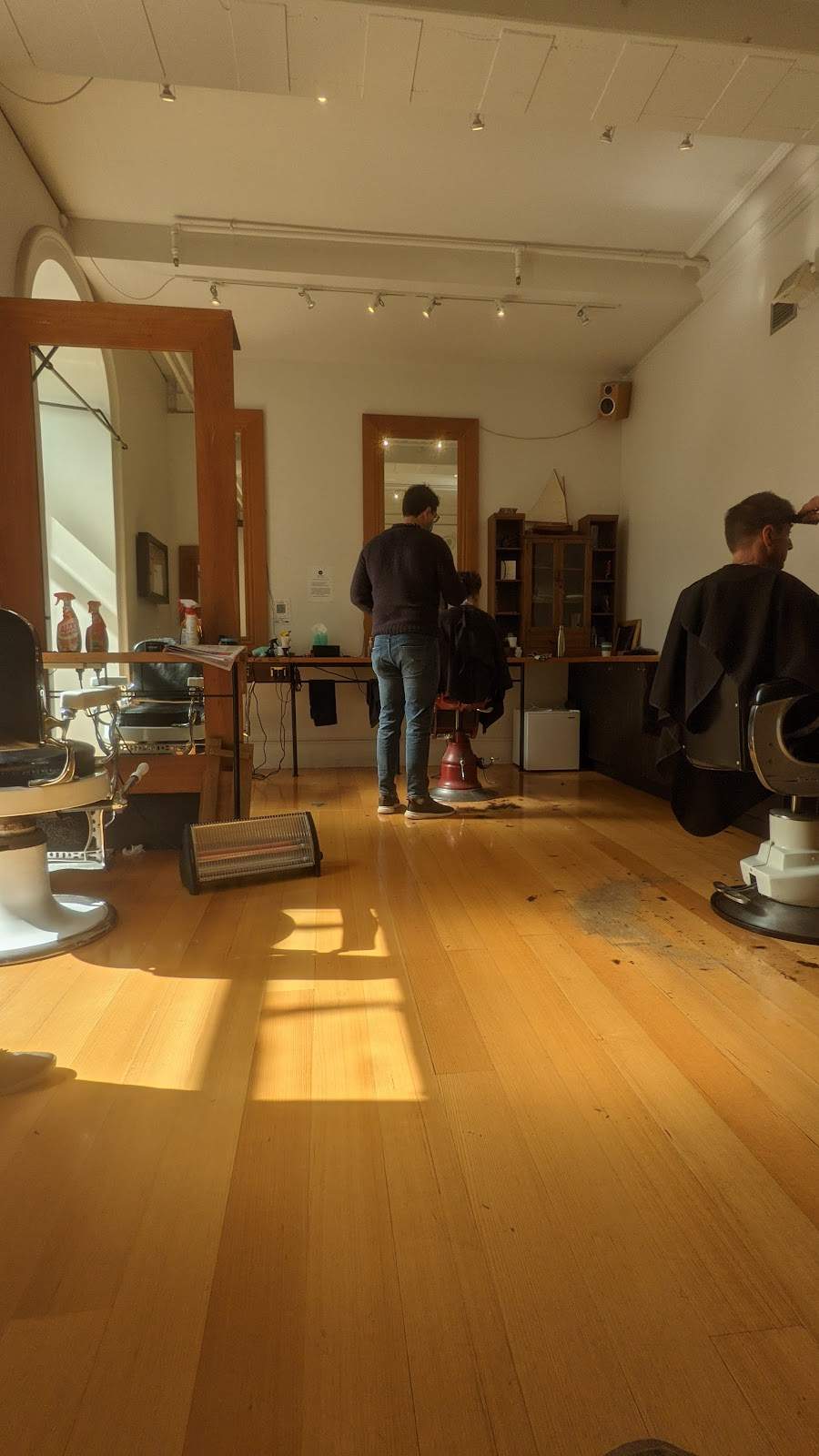 Norris Barbers Waring Taylor Street — photo 1