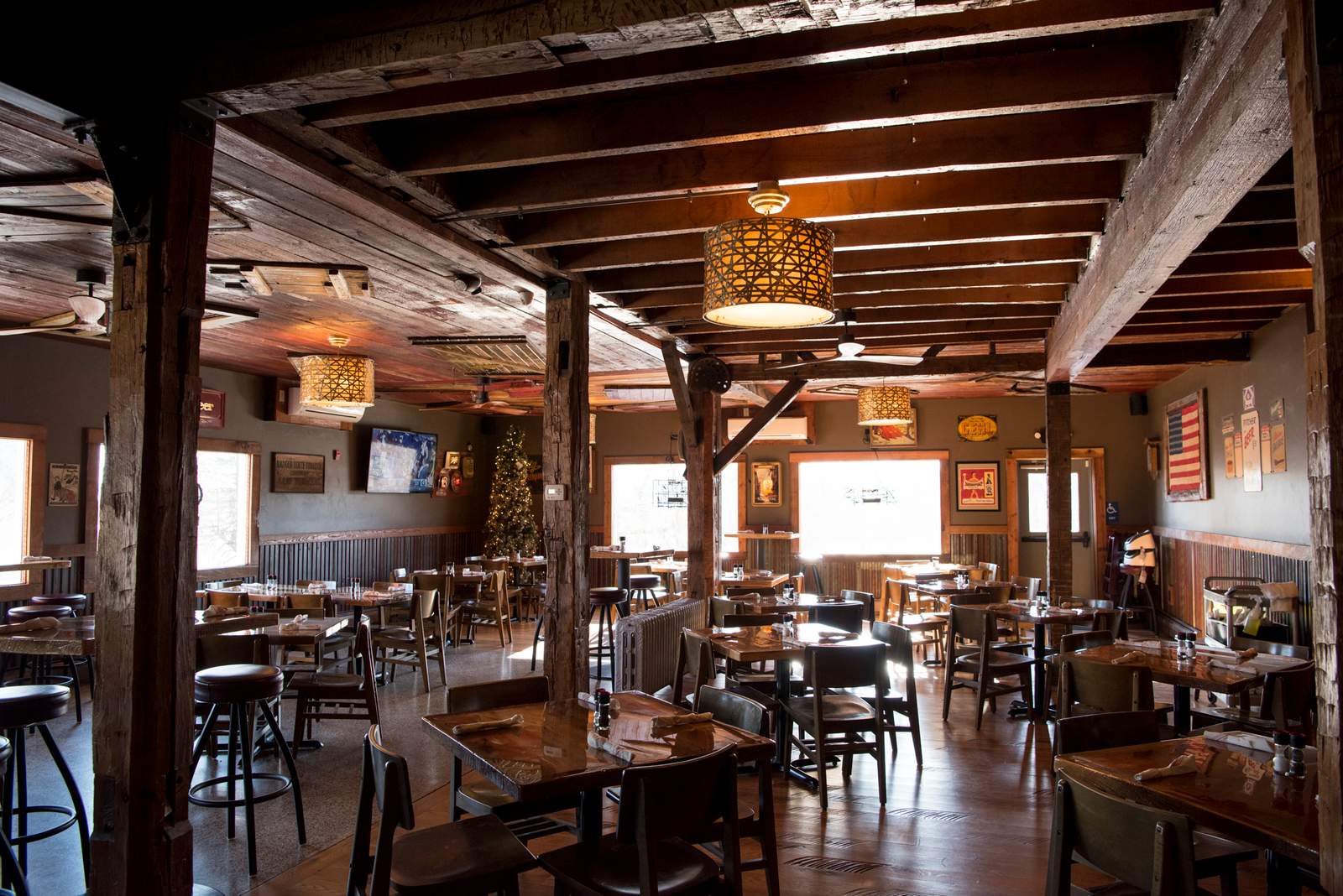 Bibinger's Bar & Restaurant — photo 1