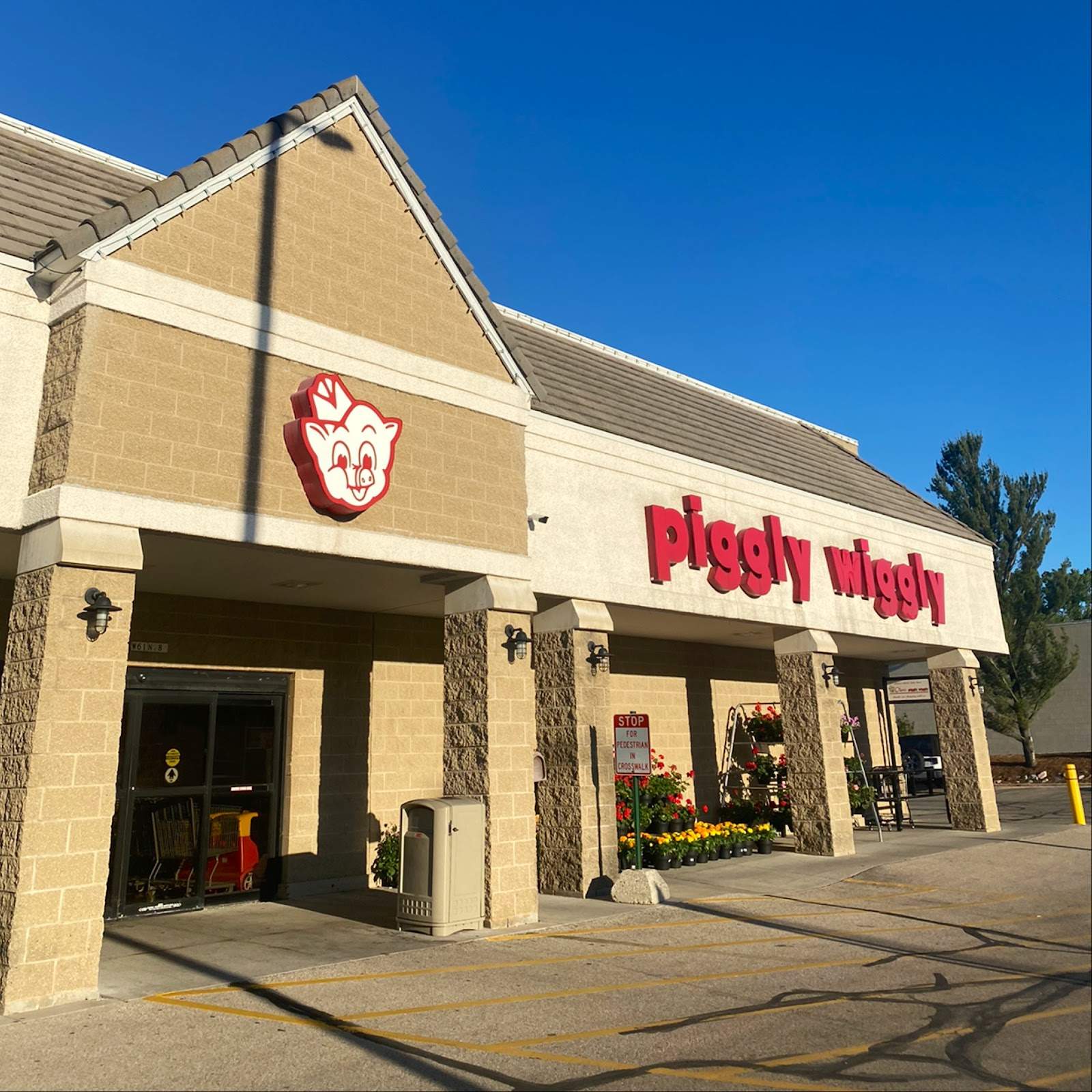 Olsen's Piggly Wiggly — photo 1