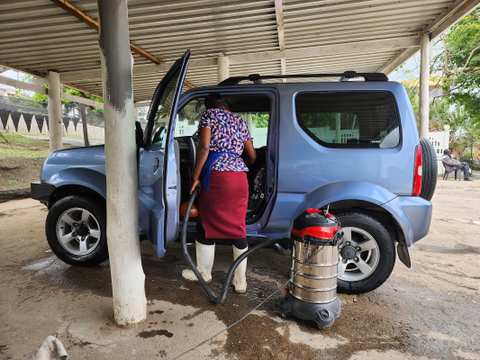 Slickwash Carwash and Autovalet — photo 2