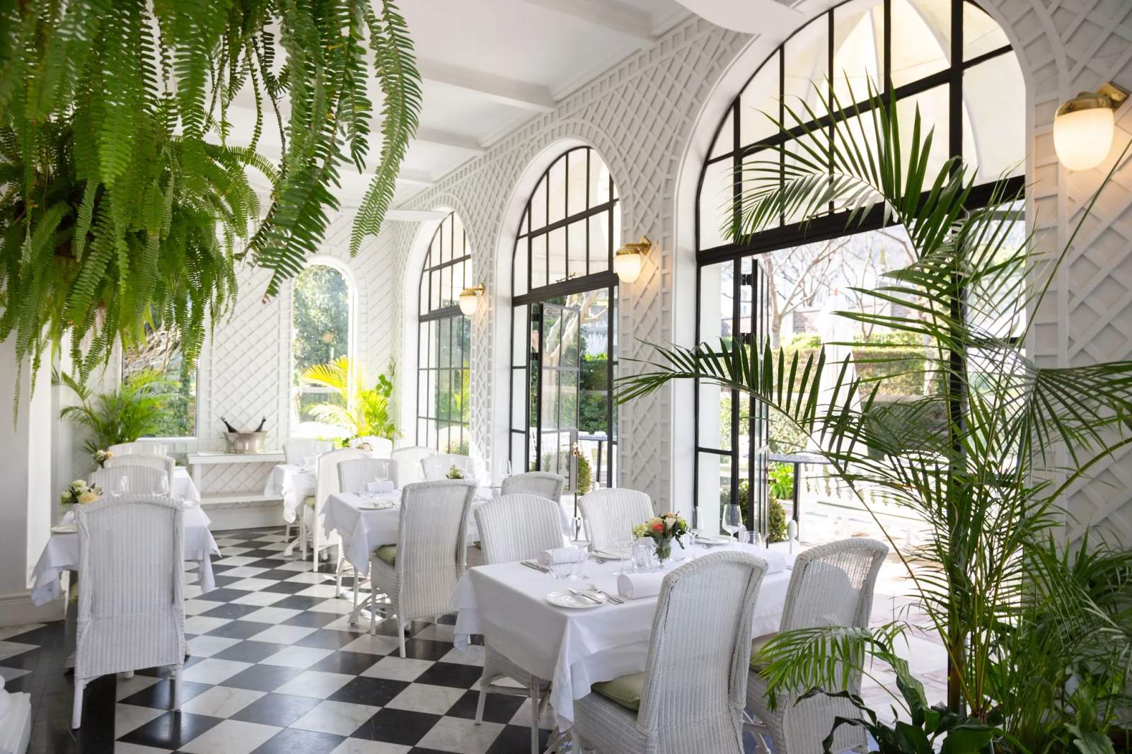 Le Lude Estate and Orangerie Restaurant — photo 2