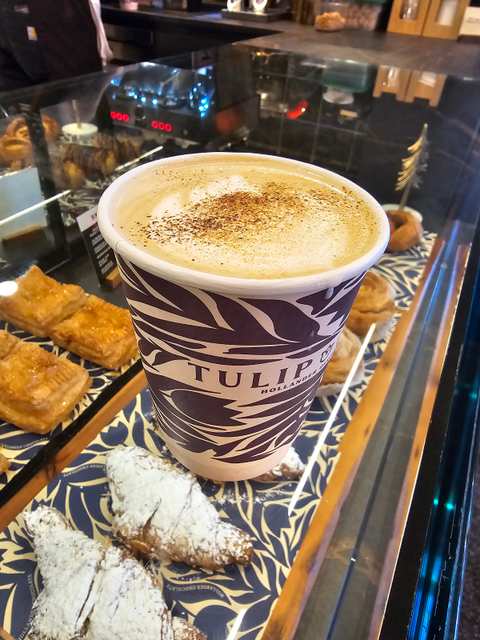 Hollander Chocolate Co. & Tulip Cafe — photo 2