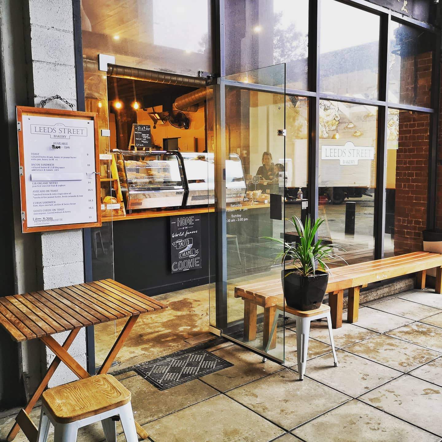 Shelly Bay Baker on Leeds Street — photo 1