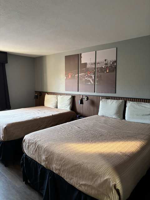 Plymouth Suites Hotel — photo 2